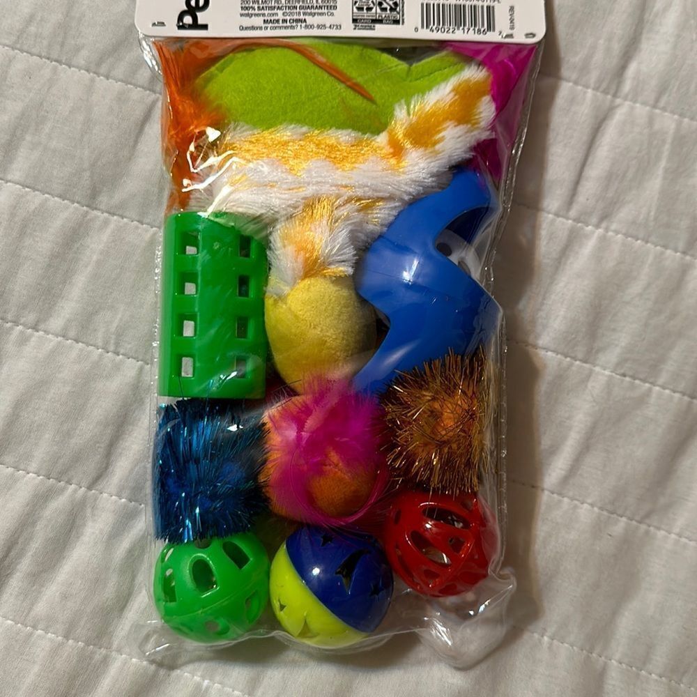 PetShoppeโCatย Toy Variety Pack Bundle 11 Assorted ToysโPackage - Picture 7 of 9